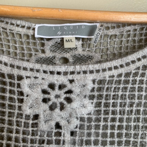 Liquid by Sioni Womens Gray Crochet KnitTop Size M/L Boho Overlay 3/4 sleeve - Picture 4 of 5